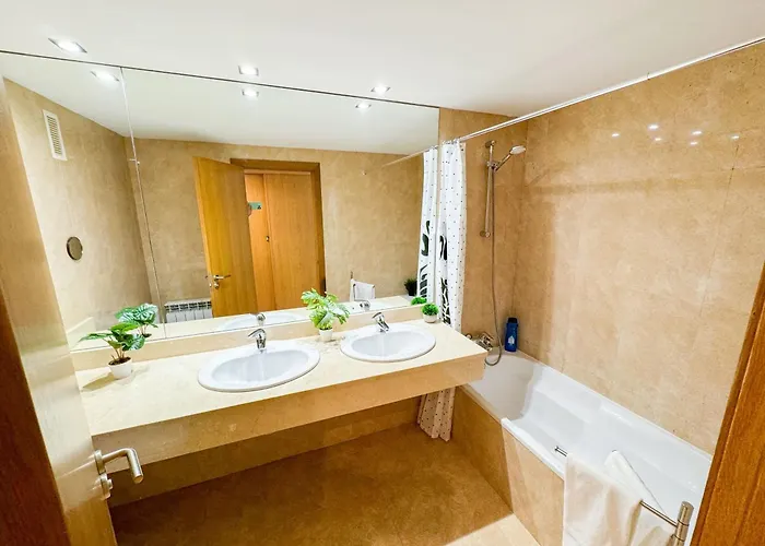 Bielsa Del Pilar Turistea 아파트